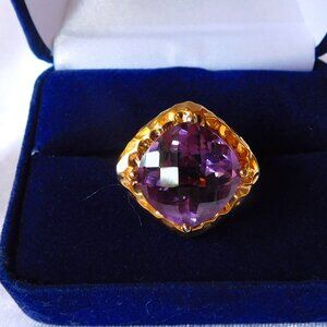 Ladies Cocktail Ring with Large Purple Stone